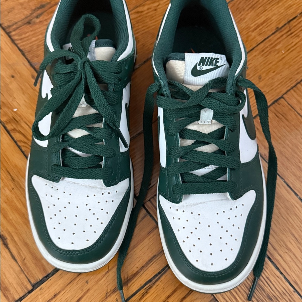 Nike Low Forest Green & White Sneakers - Picture 3 of 3